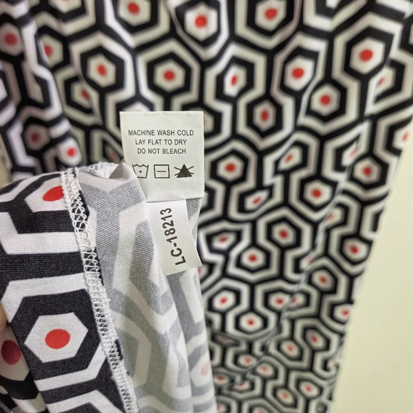 Mud Pie Leighton Maxi 3 Way Dress Geometric Design Size Small NWT - Picture 7 of 9